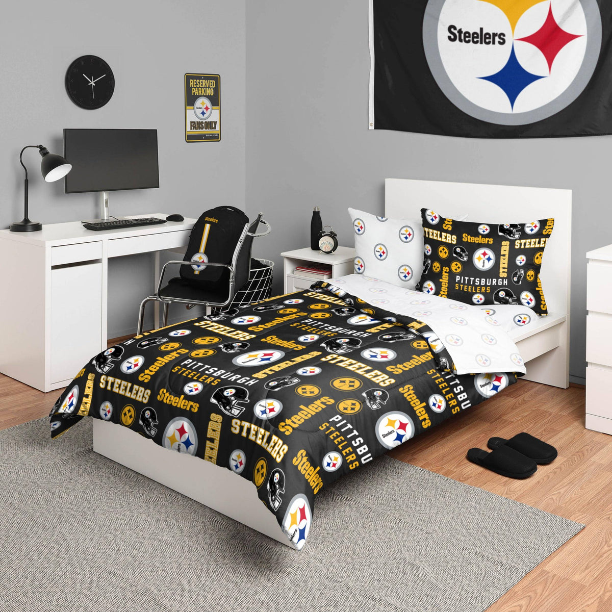 FOCO NFL Team Logo Bed in A Bag Comforter Sheets Pillow Cases Bedding 5-Piece Set